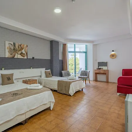 Moda Camyuva Hotel 3*