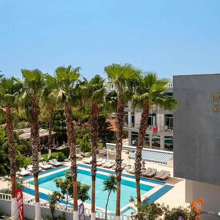 Hotel Moda Camyuva